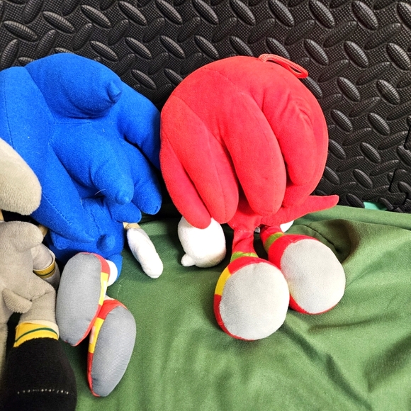 Sonic the Hedgehog Plush Toy Set - Blue, Red, Gray - Picture 11 of 13